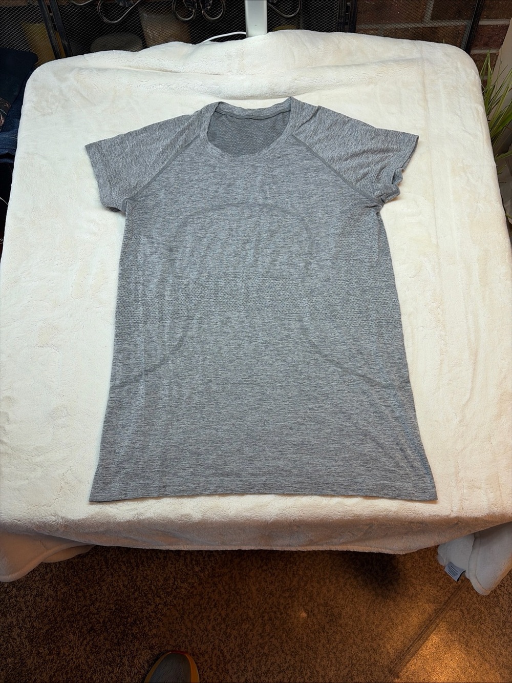 Lululemon Swiftly Tech 2.0 Wmns 12 Grey Running Workout "Energy Creates Energy”